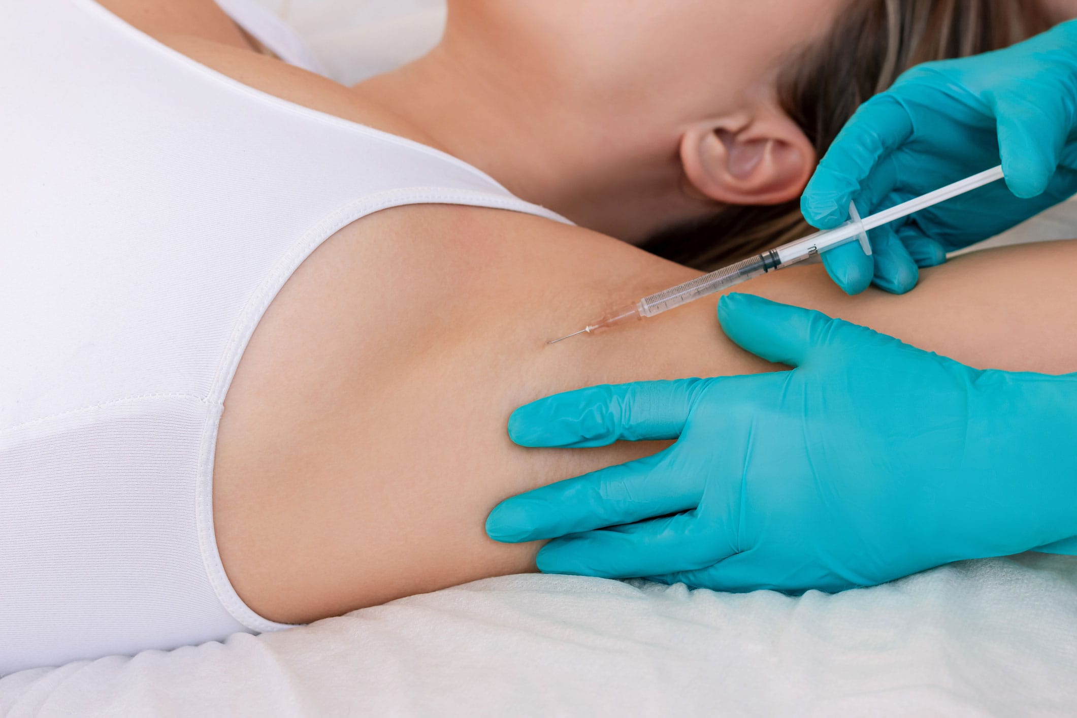 Hyperhidrosis injection